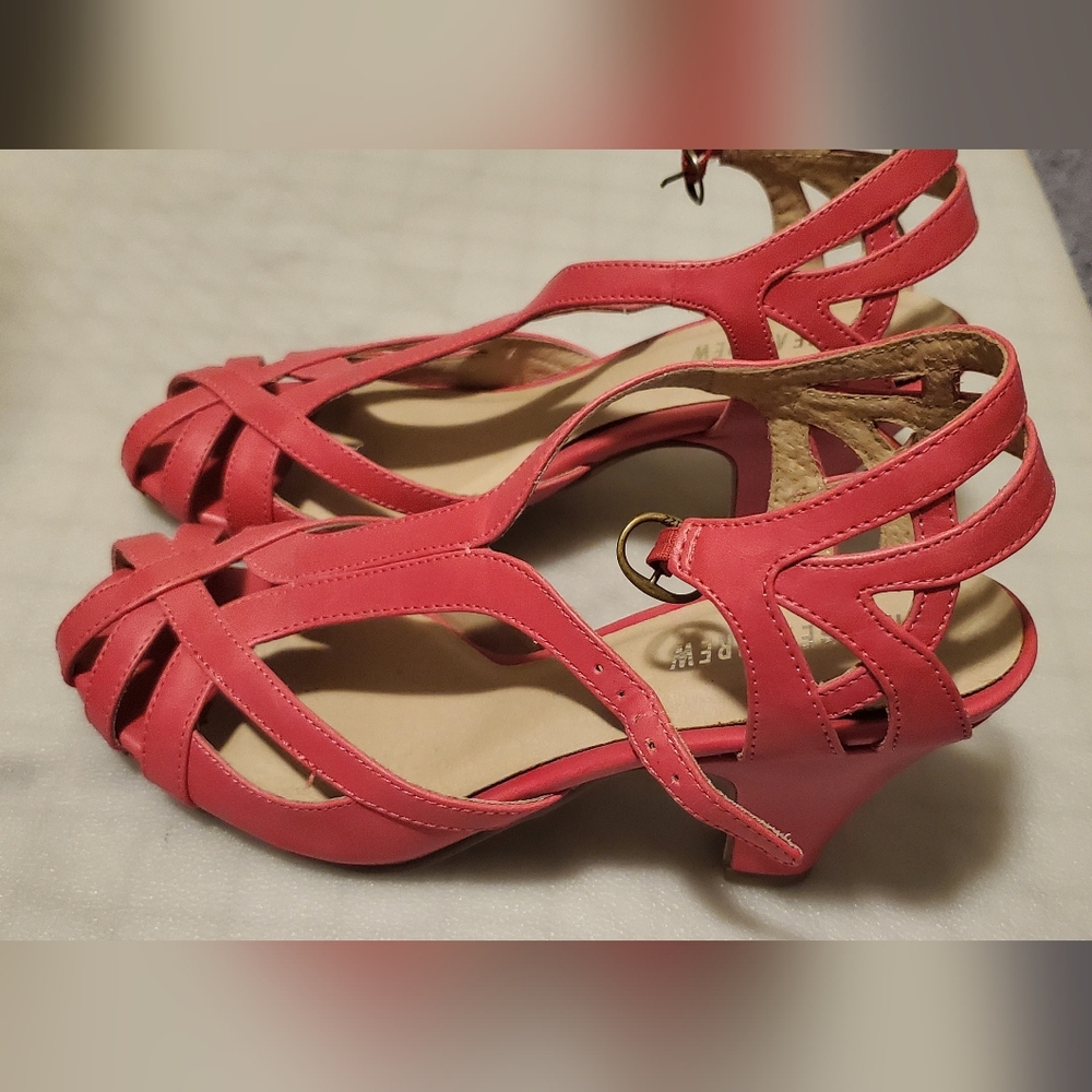 Pink Chelsea Crew Heeled Sandles